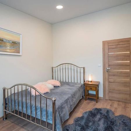 Homely Kreves Apartment By Polo Apartments Kaunas Bagian luar foto